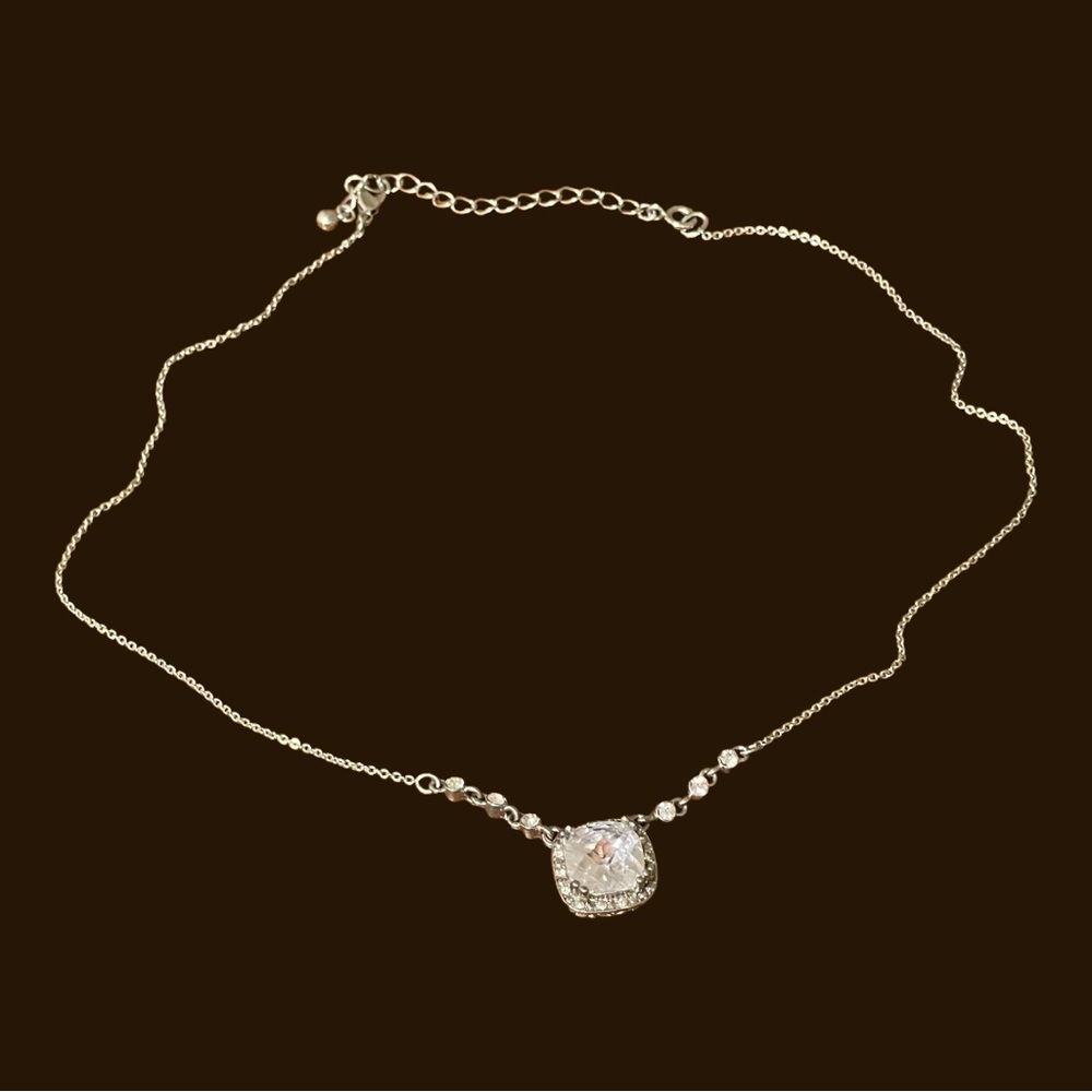 Pretty rhinestone necklace